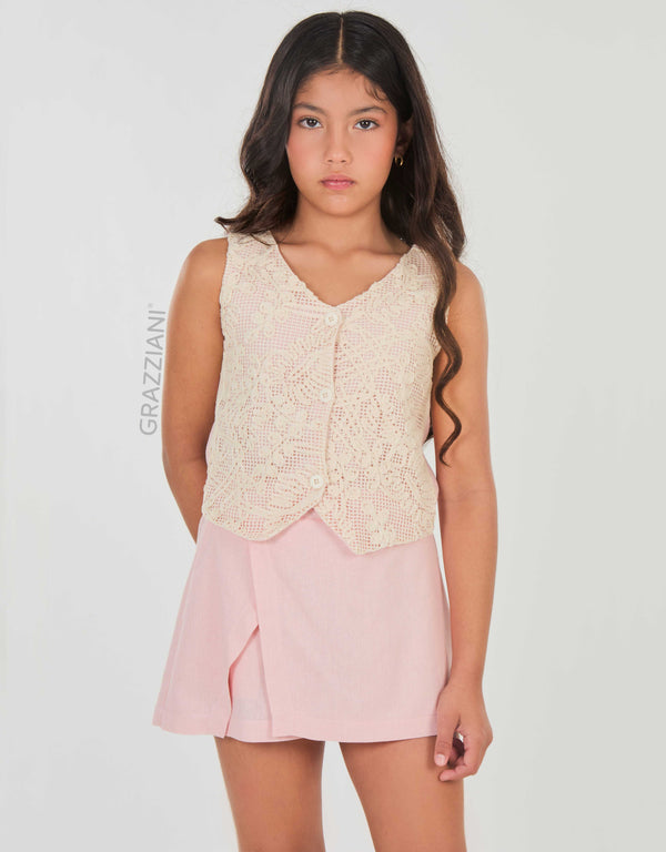 CONJUNTO CHALECO BORDADO Y FALDA SHORT EN ALGODÓN